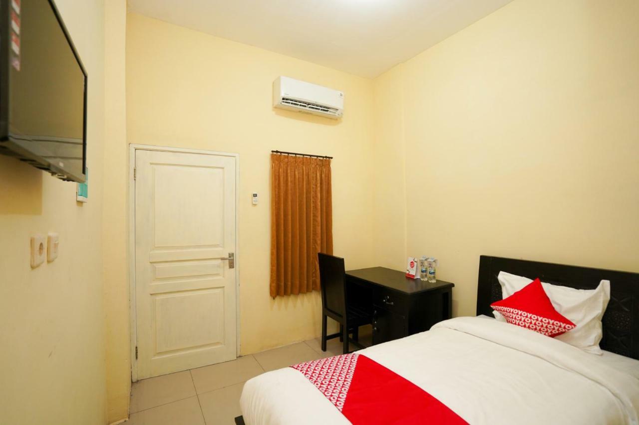 Oyo 998 La'Ana Residence Surabaya Exteriör bild