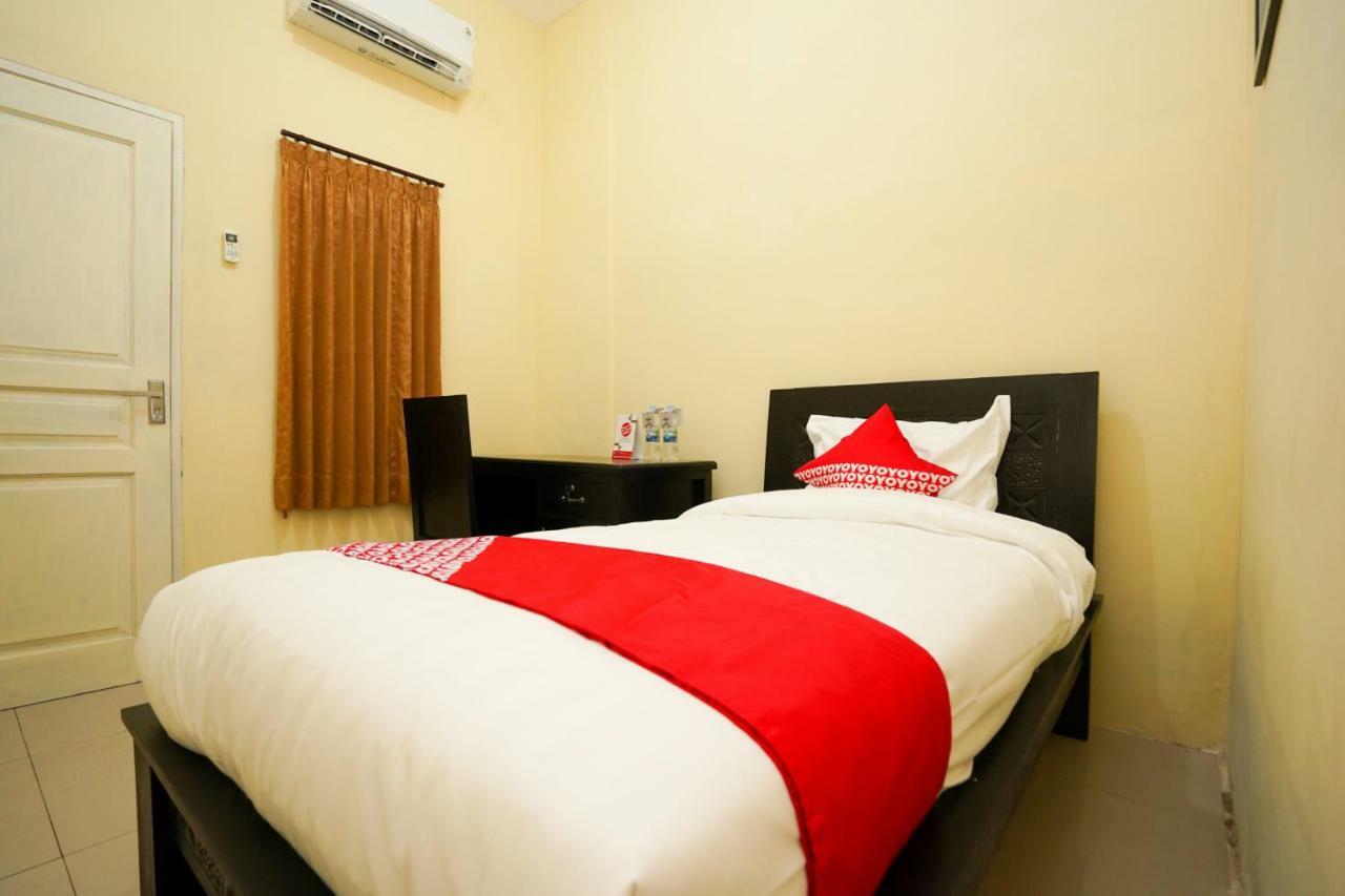 Oyo 998 La'Ana Residence Surabaya Exteriör bild